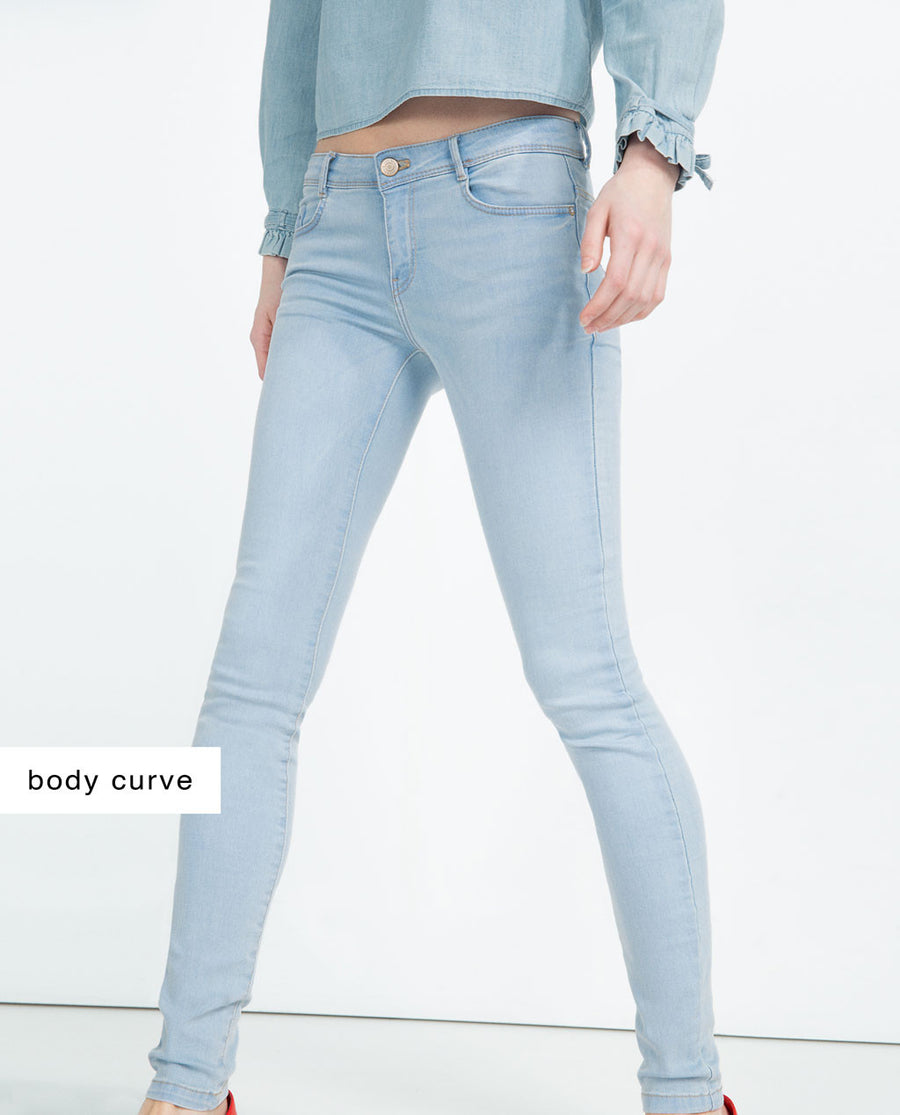 BODY CURVE JEGGINGS